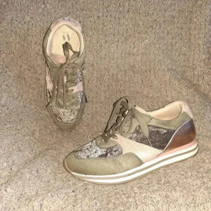 VANESSA WU-ANTHROPOLOGIE-Browns/Rose Gold/Beige-Sneakers-Sz 37-6.5-Excellent